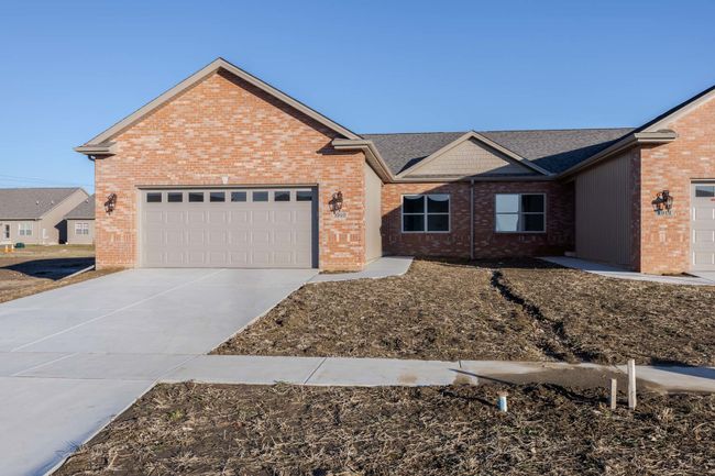 1908 Dunraven Rd, Home with 2 bedrooms, 3 bathrooms and 2 parking in Bloomington IL | Image 4