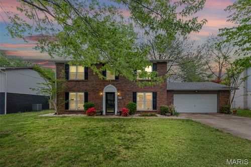 202 Debra Dr, Fairview Heights, IL, 62208-2832 | Card Image