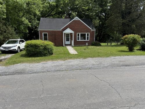 855 Hugh Ave, Roanoke, VA, 24019-4311 | Card Image