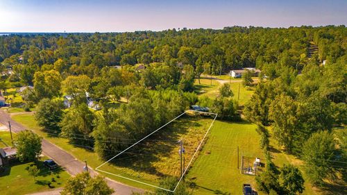 1518 Yaupon Cove Dr, Onalaska, TX, 77360-6220 | Card Image