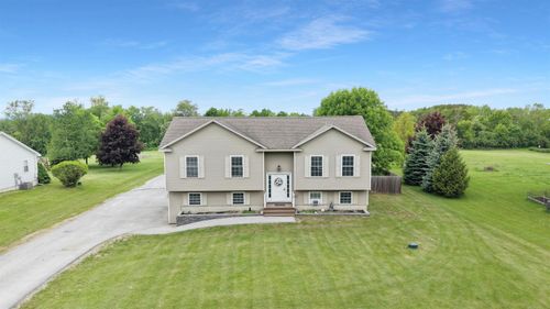 3 Dawns Way, Swanton, VT, 05488-4459 | Card Image