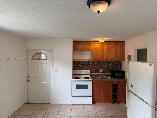 2-720 Nw 20th Ave, Fort Lauderdale, FL, 33311-7838 | Card Image