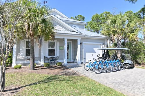 77 Mobile St, Miramar Beach, FL, 32550-4637 | Card Image
