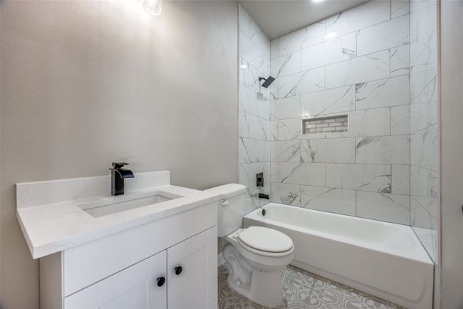 228 W Cardinal St, House other with 3 bedrooms, 2 bathrooms and null parking in Ector TX | Image 7