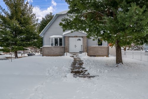 1020 W Perry St, Belvidere, IL, 61008-3424 | Card Image