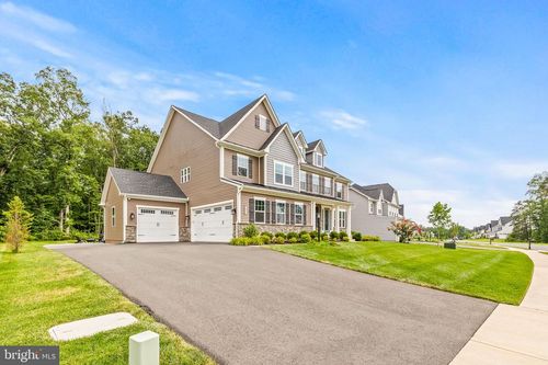 7051 Saint Hill Ct, HAYMARKET, VA, 20169-2833 | Card Image