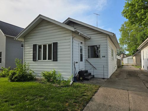 610 1/2 7th St, Sterling, IL, 61081-3330 | Card Image