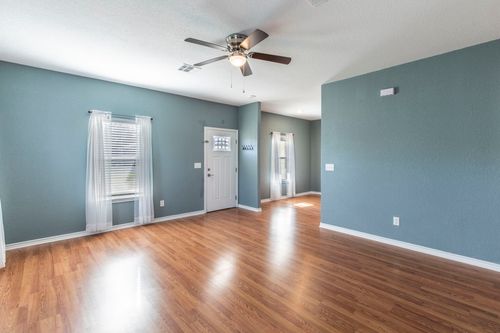 102 Avenue B, Moody, TX, 76557-3657 | Card Image