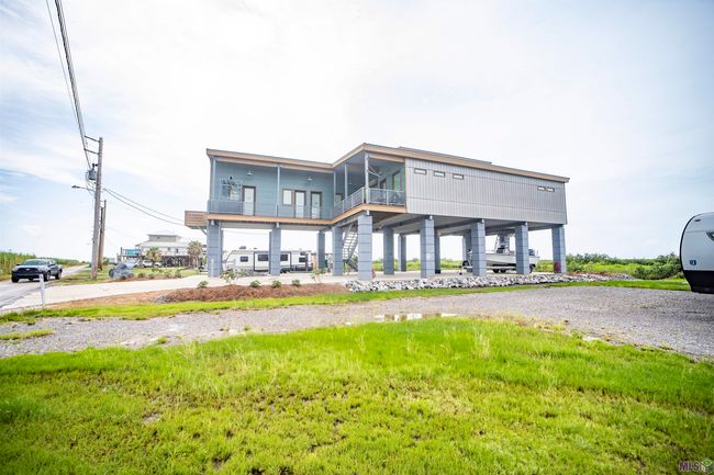 118 Hebert Ln, House other with 4 bedrooms, 3 bathrooms and 4 parking in Grand Isle LA | Image 25