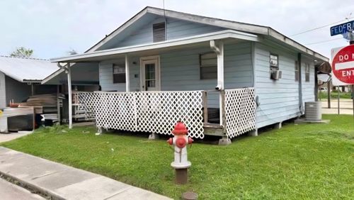 2302 Federal Ave, Morgan City, LA, 70380-2517 | Card Image