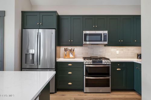 102 Eagle Ridge Dr, Granby, CO, 80446-8814 | Card Image