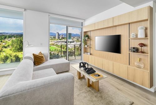 9f-13573 98a Ave, Surrey, BC, V3T1C7 | Card Image