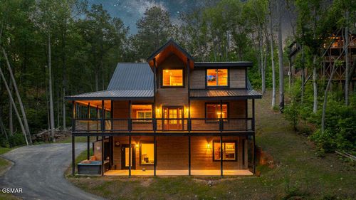2176 Spurling Road, Sevierville, TN, 37862 | Card Image