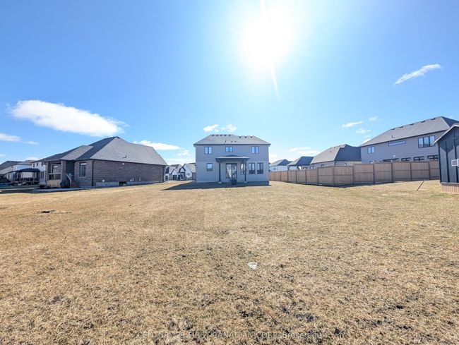 135 Aspen Cir, House other with 4 bedrooms, 3 bathrooms and 2 parking in Thorndale ON | Image 40