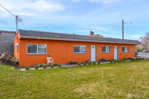 2-10 W Coulee Blvd, Electric City, WA, 99123-9707 | Card Image