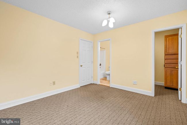 12130 Captiva Ct, Townhouse with 2 bedrooms, 3 bathrooms and null parking in RESTON VA | Image 18