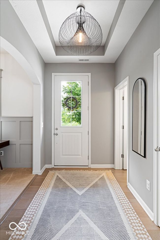 Entryway | Image 6