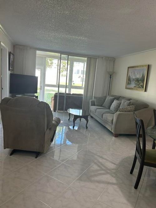 111-8020 N Sunrise Lakes Dr, Sunrise, FL, 33322-1649 | Card Image