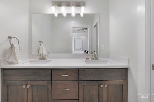 530 Biscotti Loop, House other with 4 bedrooms, 2 bathrooms and 2 parking in Heyburn ID | Image 23