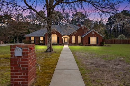 2 Tallwood Ln, Longview, TX, 75605-8810 | Card Image