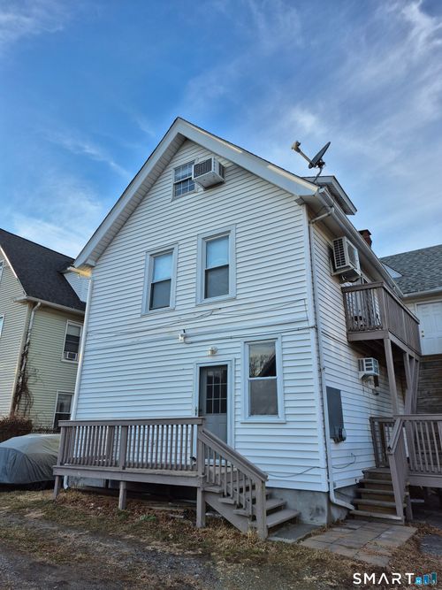 apt-1r-2979 Fairfield Ave, Bridgeport, CT, 06605-3279 | Card Image