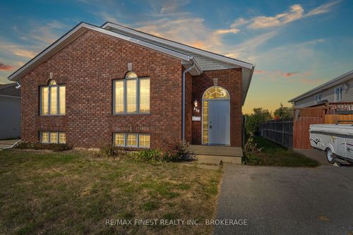 830 Peachwood St, Kingston, ON, K7P3G6 | Card Image