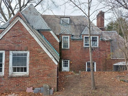 125 Cedar Lane, Yonkers, NY, 10708 | Card Image