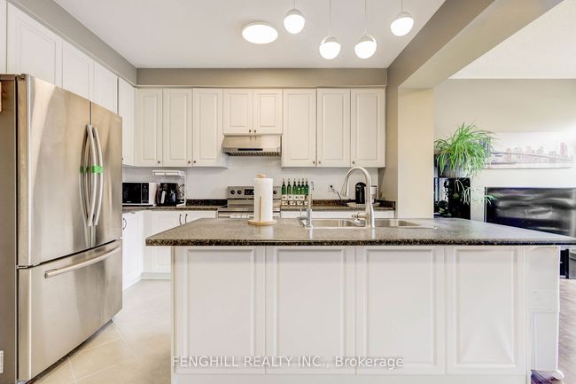 23 Cherna Ave, House attached with 6 bedrooms, 4 bathrooms and 2 parking in Markham ON | Image 11