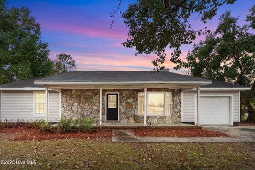 608 Wolverine Pl, Jacksonville, NC, 28546-9531 | Card Image