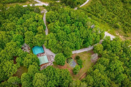 1263 Ridge Rd W, Crossville, TN, 38572-5011 | Card Image