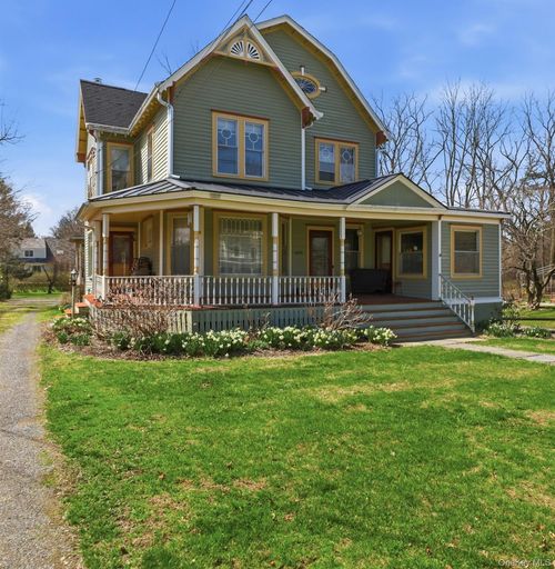 6455 Montgomery St, Rhinebeck, NY, 12572-1353 | Card Image