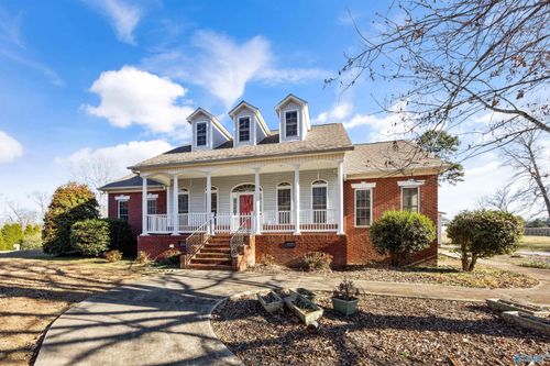 10 Chera Dr, Grant, AL, 35747-8612 | Card Image