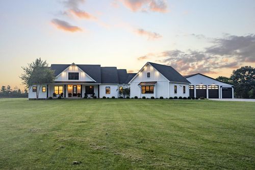 11238 Coontz Rd, Orient, OH, 43146-9501 | Card Image