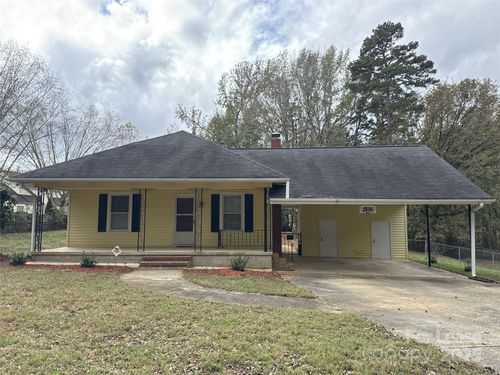 1516 Pleasant Plains Rd, Matthews, NC, 28105-5202 | Card Image