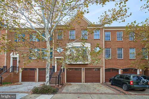 121 Herndon Mill Cir, HERNDON, VA, 20170-4483 | Card Image