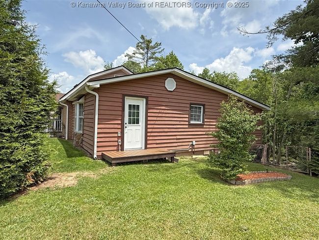960 Grandview Rd, House other with 4 bedrooms, 3 bathrooms and null parking in Daniels WV | Image 6