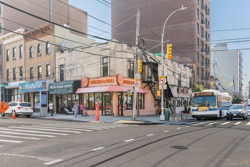 fl-2nd-27-01 21st St, Astoria, NY, 11102-3603 | Card Image