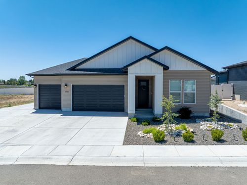 2930 Eleanor Ct, Elko, NV, 89801-4528 | Card Image