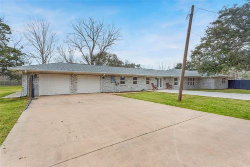 13800 6th St, Santa Fe, TX, 77517-4325 | Card Image