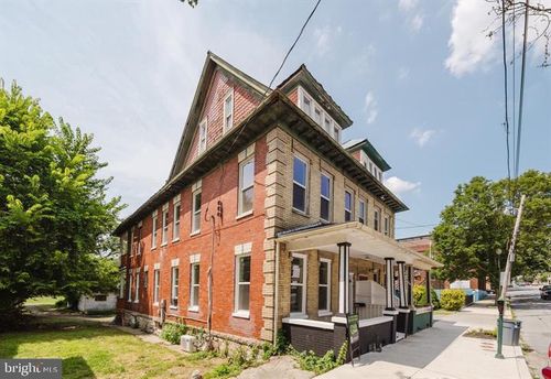 315 S Queen St, MARTINSBURG, WV, 25401-3231 | Card Image