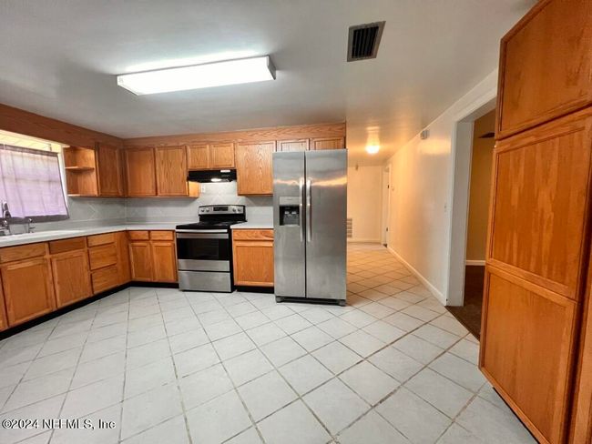 8868 Crystal Springs Road, House other with 2 bedrooms, 1 bathrooms and null parking in Jacksonville FL | Image 8