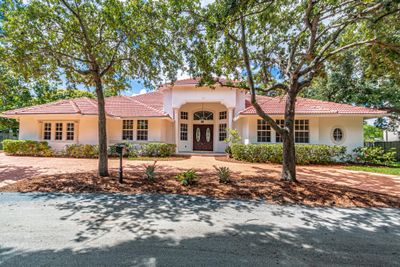 8082 Sw 173rd Ter, House other with 6 bedrooms, 4 bathrooms and null parking in Palmetto Bay FL | Image 2