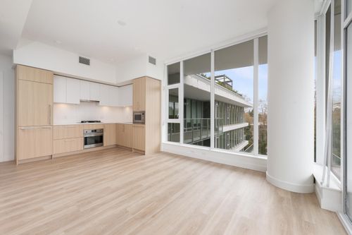 309-9675 King George Boulevard, Surrey, BC, V3T2V3 | Card Image