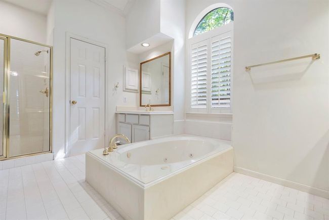 168 S Copperknoll Cir, House other with 2 bedrooms, 2 bathrooms and 2 parking in Spring TX | Image 32
