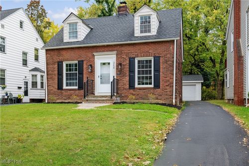 3750 Bainbridge Rd, Cleveland Heights, OH, 44118-2244 | Card Image