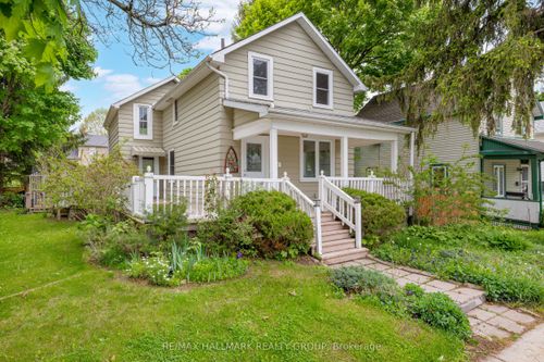 118 Wellington St, Gananoque, ON, K7G1B7 | Card Image