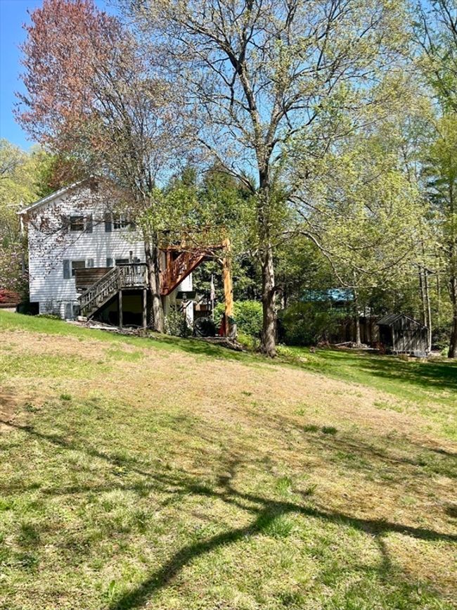 15 Old County Rd, Home with 6 bedrooms, 3 bathrooms and 4 parking in Holland MA | Image 21