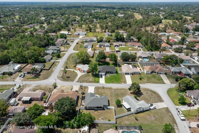 10101 Langan St, House other with 3 bedrooms, 2 bathrooms and null parking in Spring Hill FL | Image 35