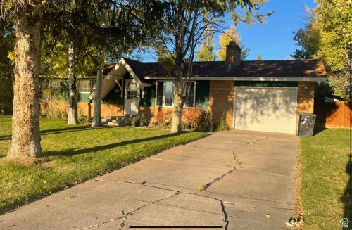 381 N 3rd E, Soda Springs, ID, 83276-1227 | Card Image