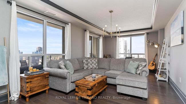 2303 - 330 Ridout St S, Condo with 2 bedrooms, 2 bathrooms and null parking in London ON | Image 19